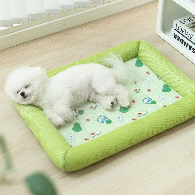 Tapis Auto-refroidissant pour Animaux de Compagnie en Polyester Rafraîchissant, Facile à Nettoyer et Portable