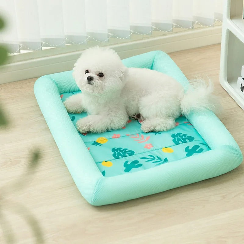 Tapis Auto-refroidissant pour Animaux de Compagnie en Polyester Rafraîchissant, Facile à Nettoyer et Portable