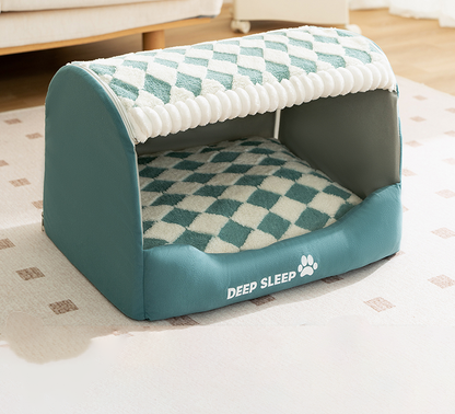 Chalet en Peluche pour Chien